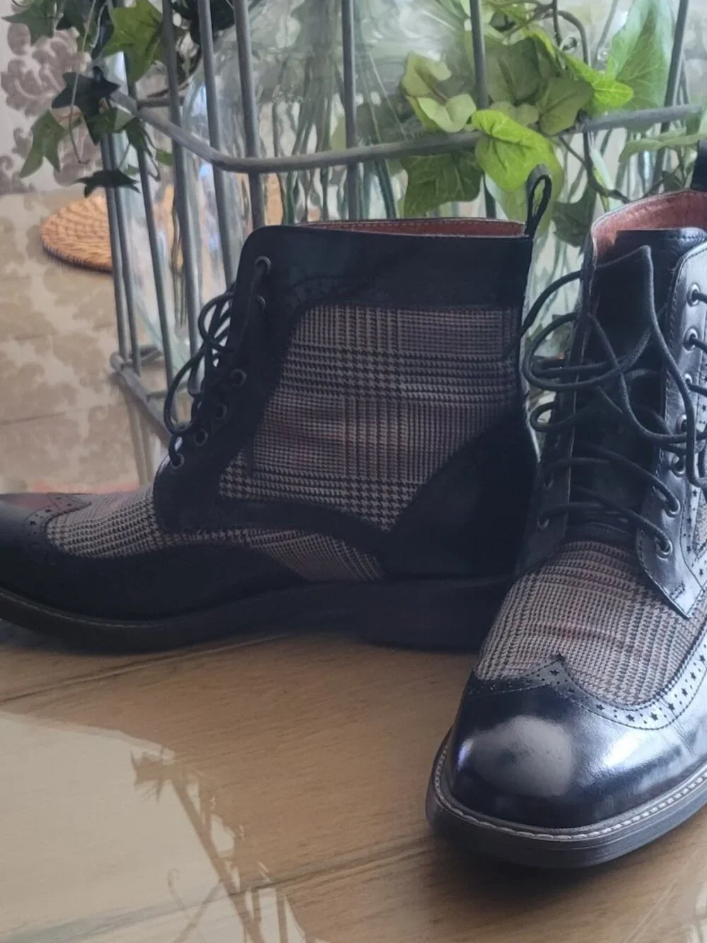 NWOT Vintage Foundry Co Men's Dress Ankle Boots Black Leather Plaid Fabric 7.5M